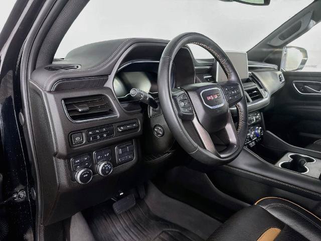 Used 2024 GMC Yukon XL AT4 w/ Technology Package AWD/4WD image 9