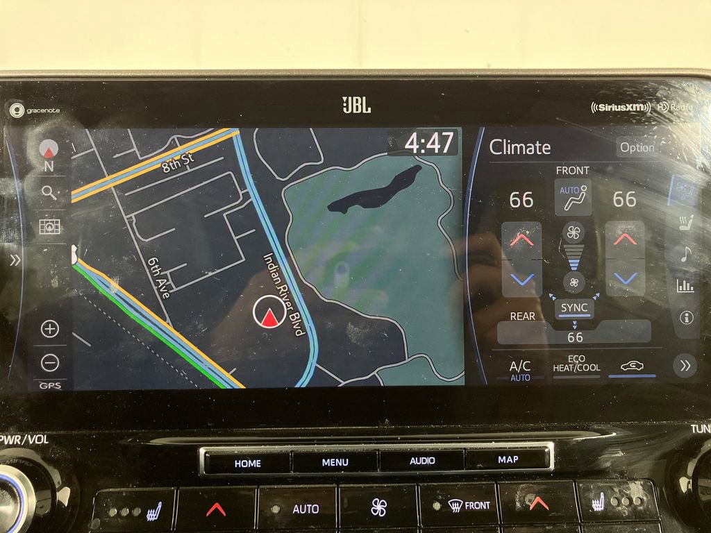 Used 2020 Toyota Highlander Limited image 24