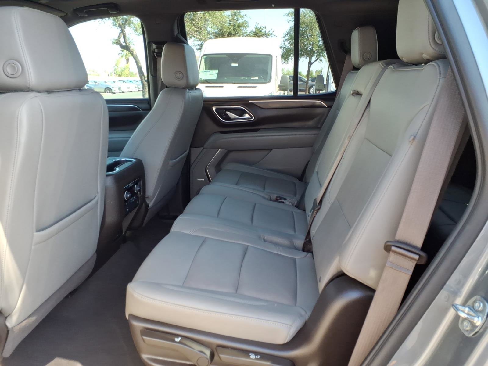 Used 2022 Chevrolet Tahoe LT w/ LT Signature Plus Package AWD/4WD image 14