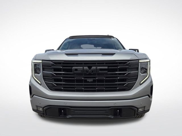 Used 2024 GMC Sierra 1500 Elevation w/ Elevation Premium Package AWD/4WD image 3