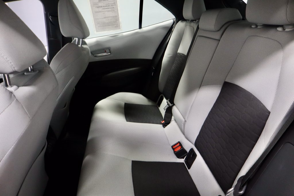Used 2025 Toyota Corolla SE w/ SE Package FWD image 19