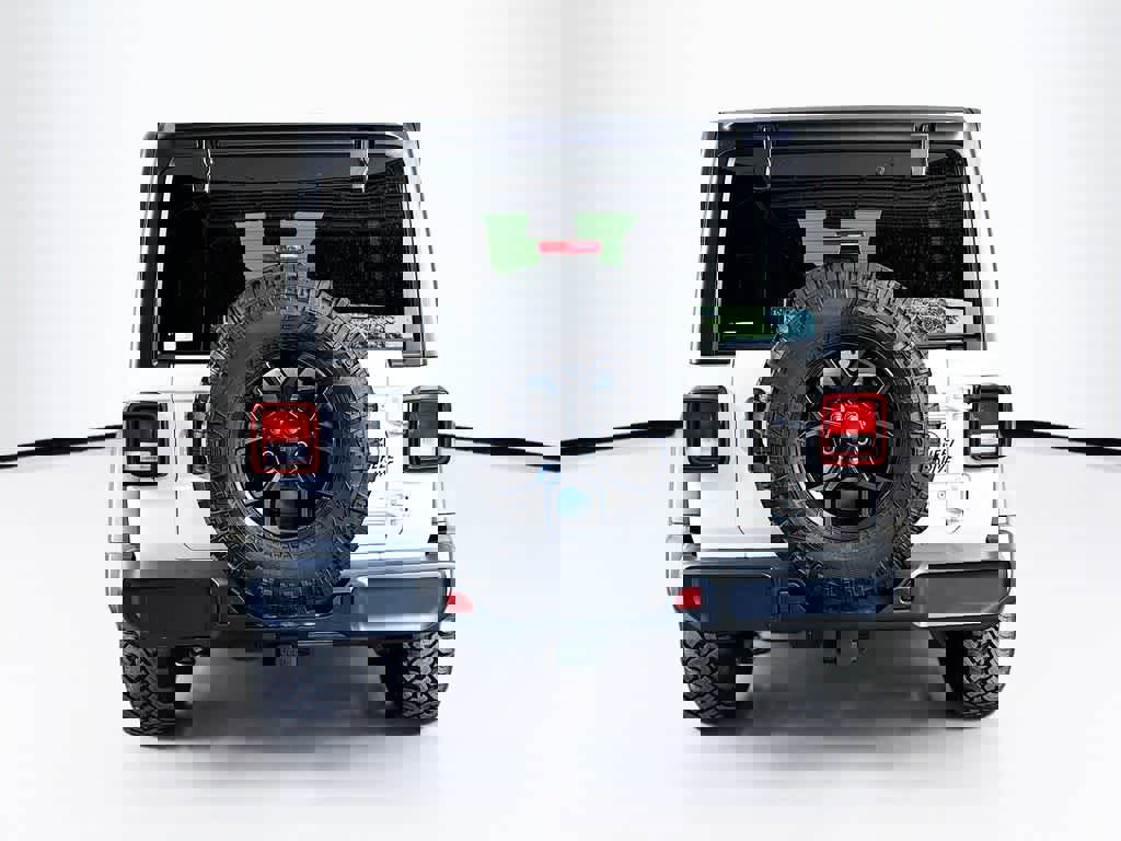 Used 2024 Jeep Wrangler Willys image 4