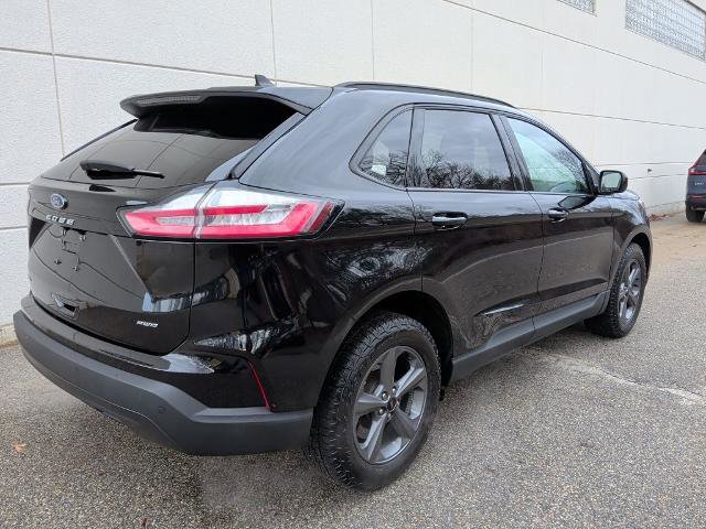 Certified 2023 Ford Edge SEL w/ Sport Appearance Package AWD/4WD image 3