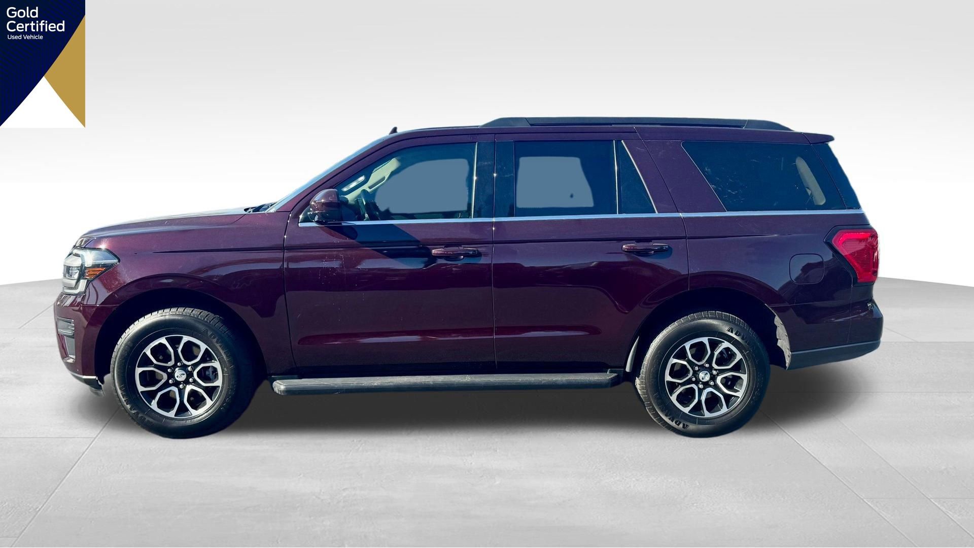 Certified 2024 Ford Expedition XLT image 19