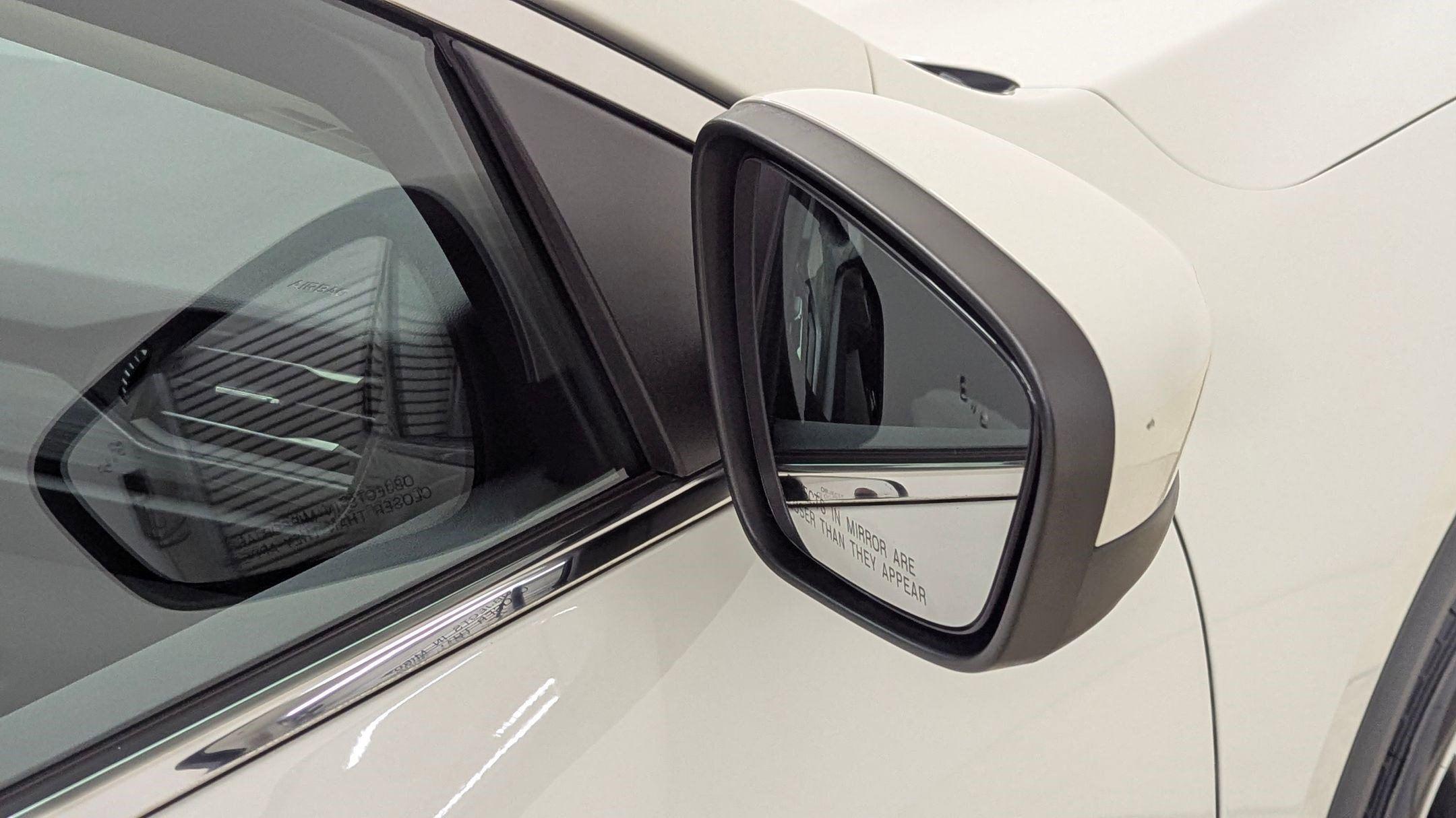 Certified 2023 Ford Escape Platinum w/ Premium Technology Package image 21