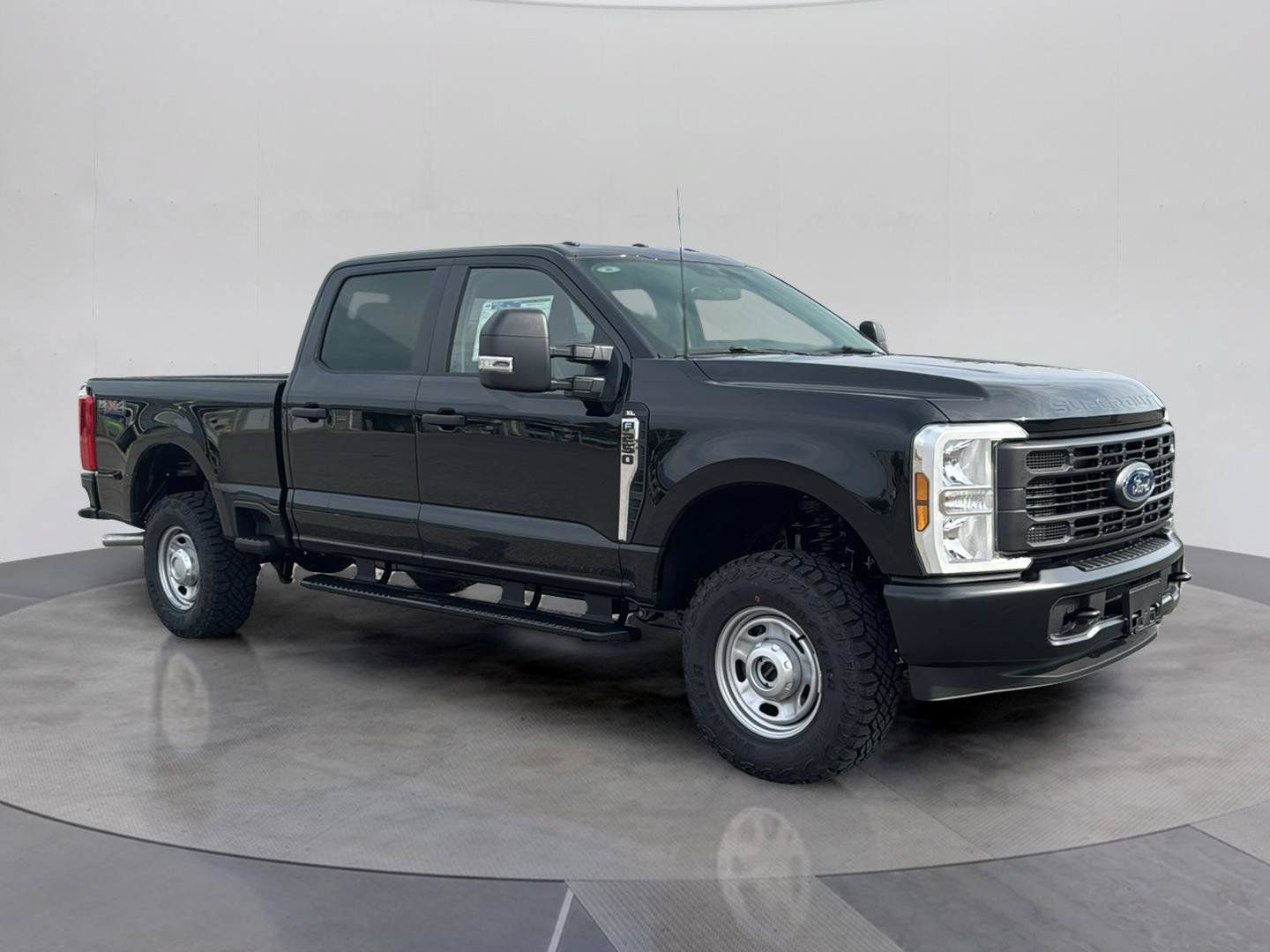 Certified 2026 Ford F250 XL w/ XL Off-Road Package AWD/4WD image 10
