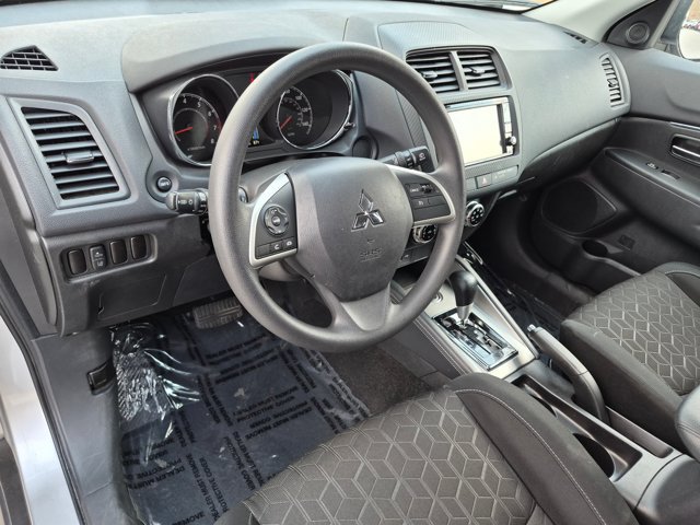 Used 2025 Mitsubishi Outlander Sport ES AWD/4WD image 11