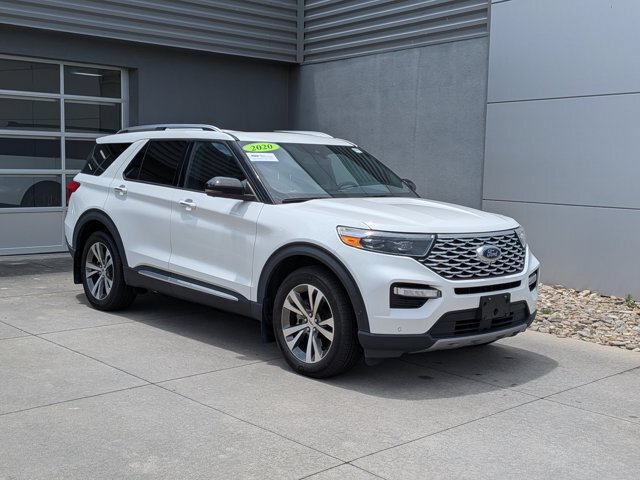 Certified 2020 Ford Explorer Platinum w/ Premium Technology Package AWD/4WD image 2