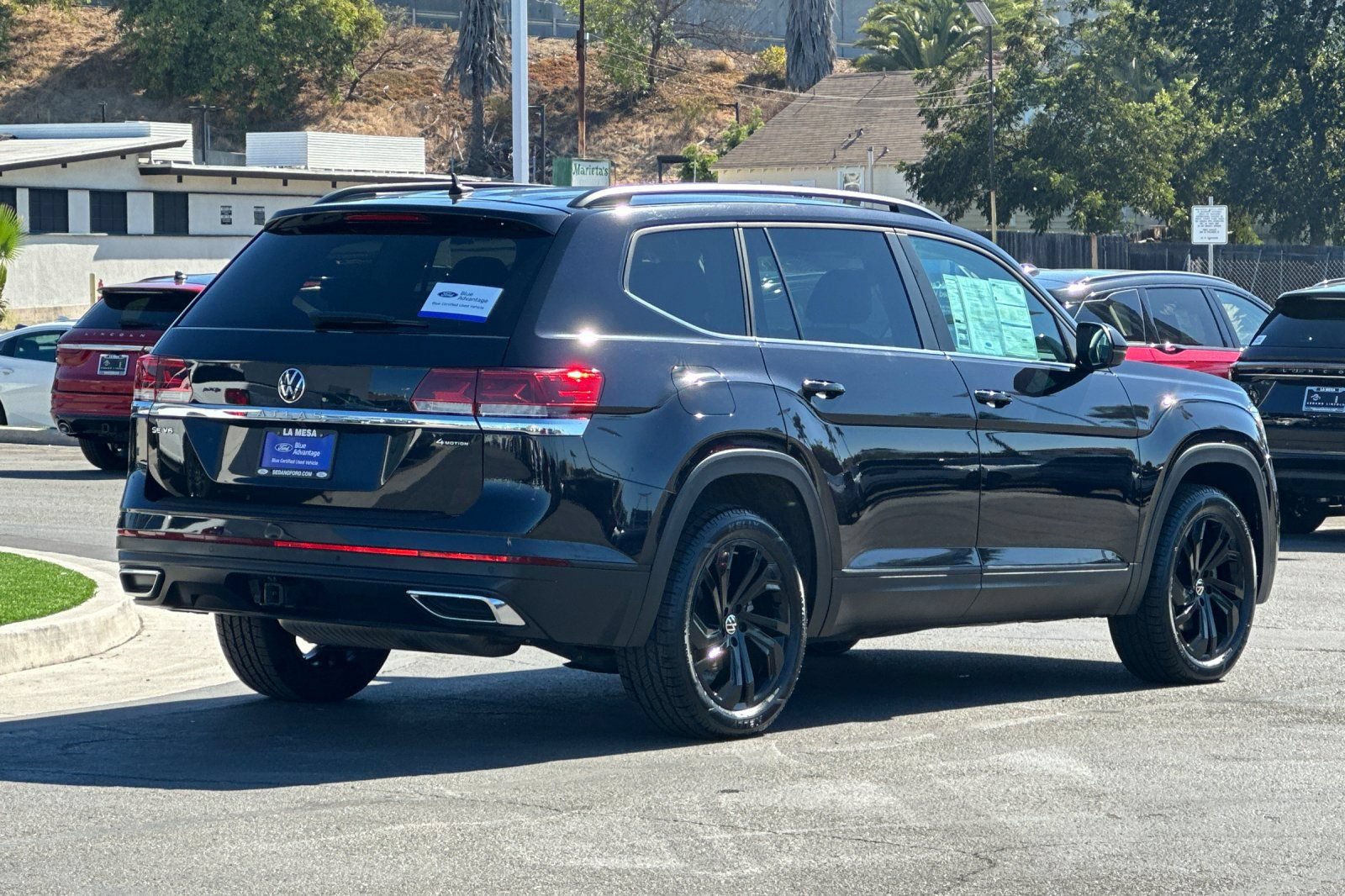 Used 2023 Volkswagen Atlas SE AWD/4WD image 3