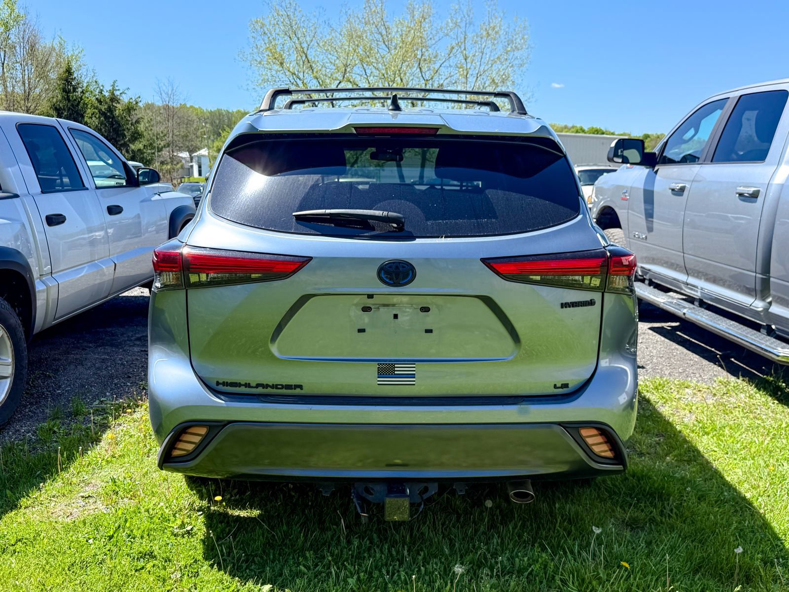 Used 2023 Toyota Highlander LE AWD/4WD image 5