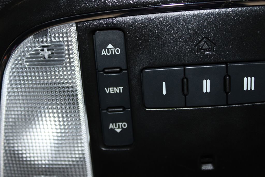 Used 2020 Jeep Grand Cherokee Altitude image 48