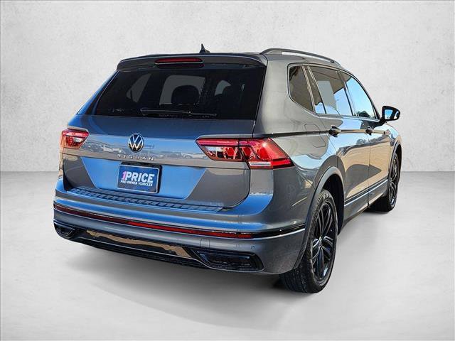 Used 2022 Volkswagen Tiguan SE R-Line image 3