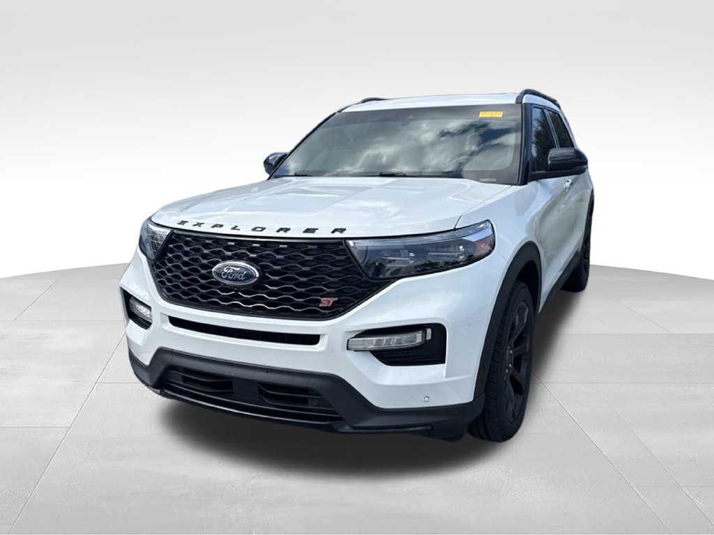 Certified 2022 Ford Explorer ST w/ Equipment Group 401A AWD/4WD image 2