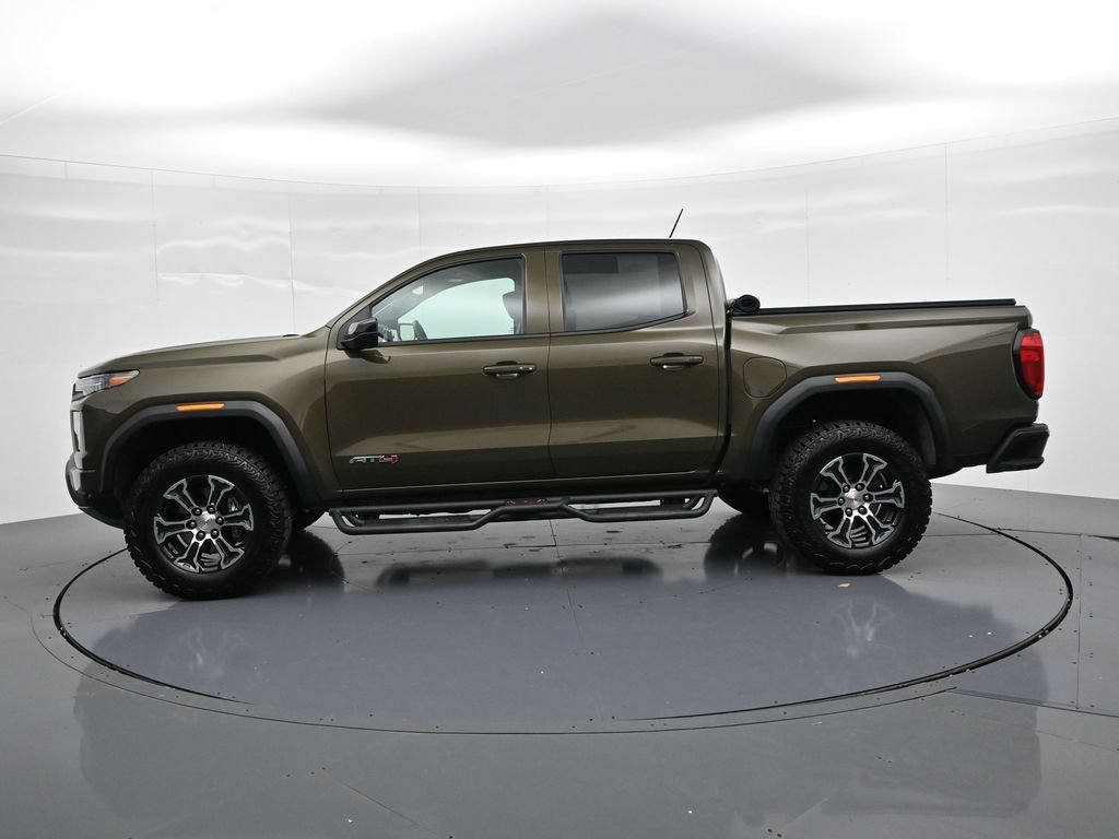 Used 2024 GMC Canyon AT4 w/ Canyon Safety Plus Package AWD/4WD image 9