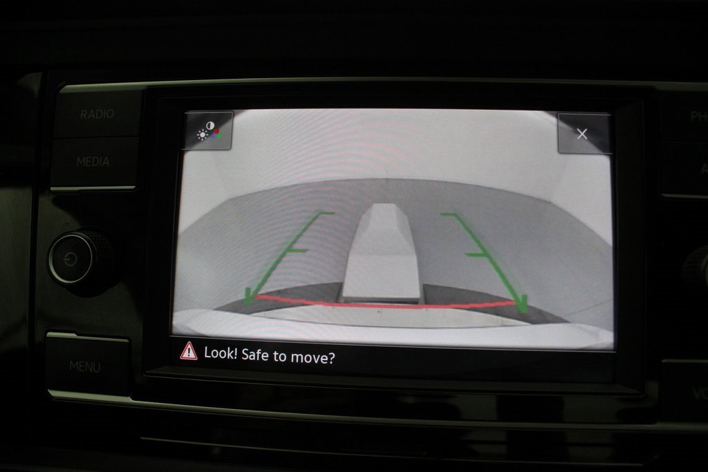 Used 2024 Volkswagen Jetta SE image 16