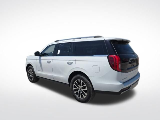 Certified 2025 Ford Expedition Platinum AWD/4WD image 5