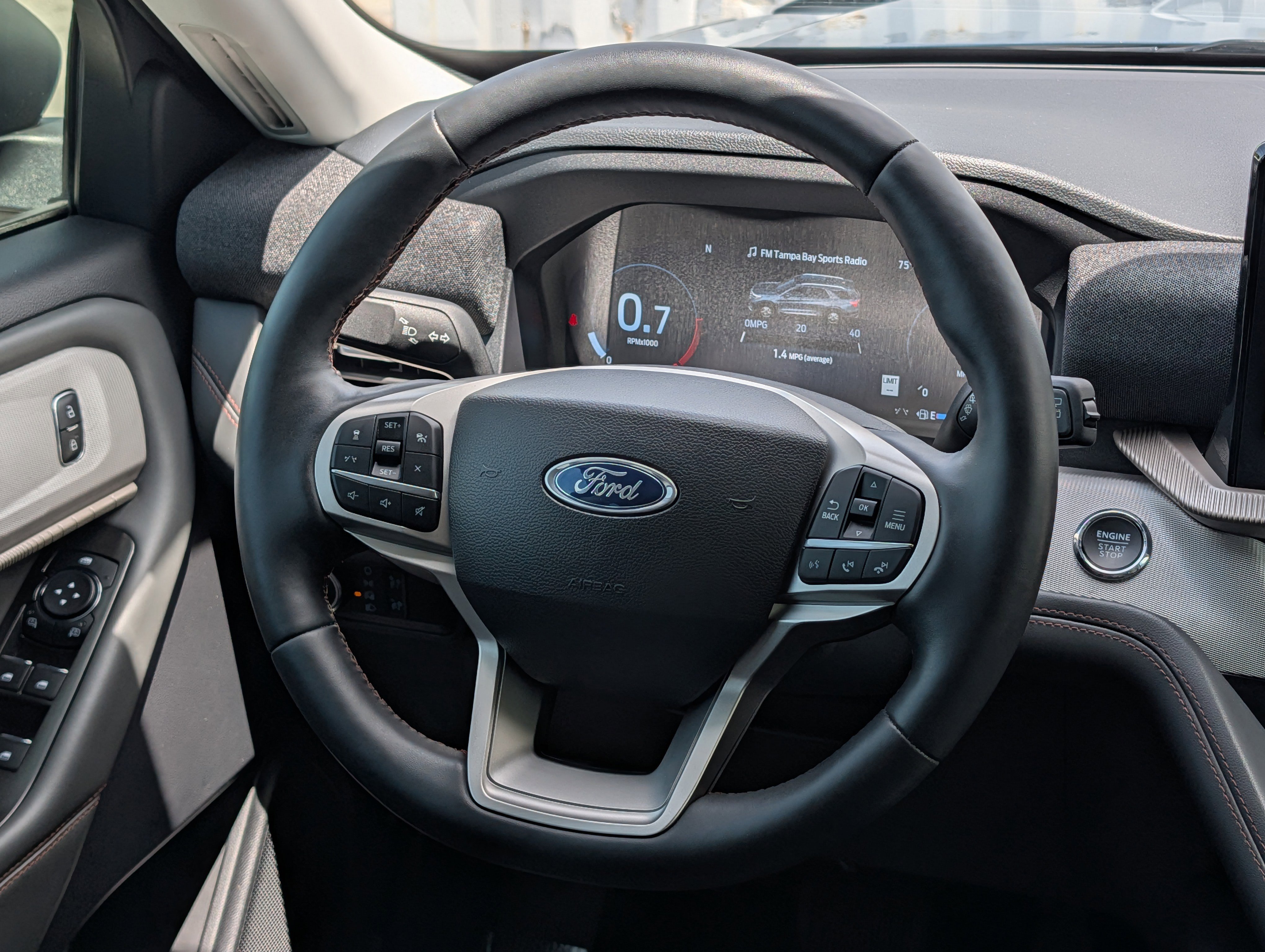Certified 2025 Ford Explorer Active w/ Active Comfort Package RWD image 17