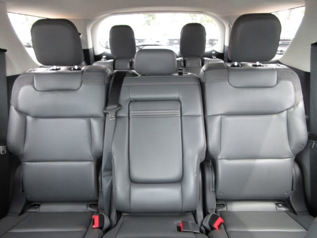 Certified 2025 Ford Explorer Active w/ Active Comfort Package image 25