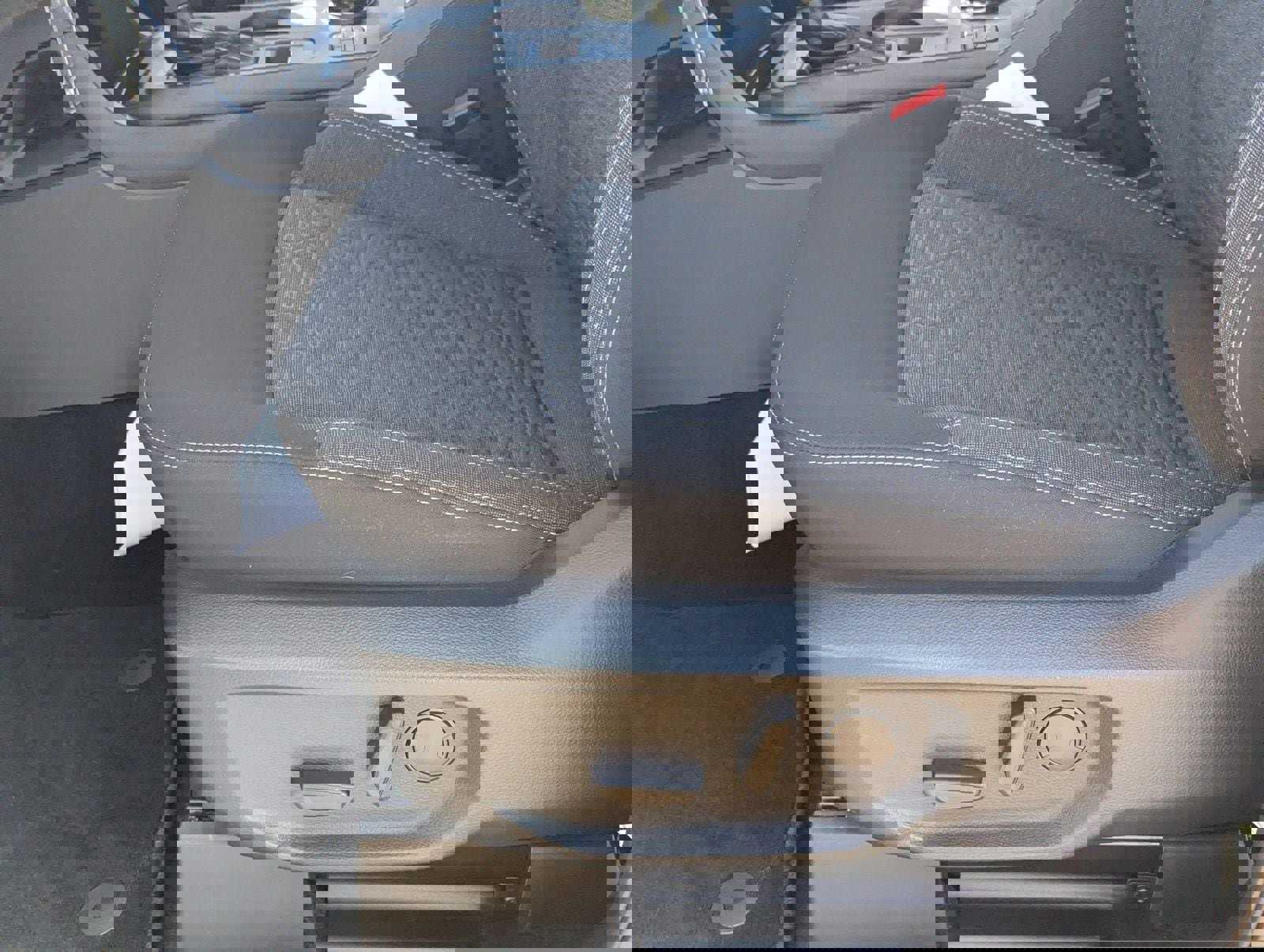 Certified 2025 Ford Ranger XLT w/ Equipment Group 301A High image 29