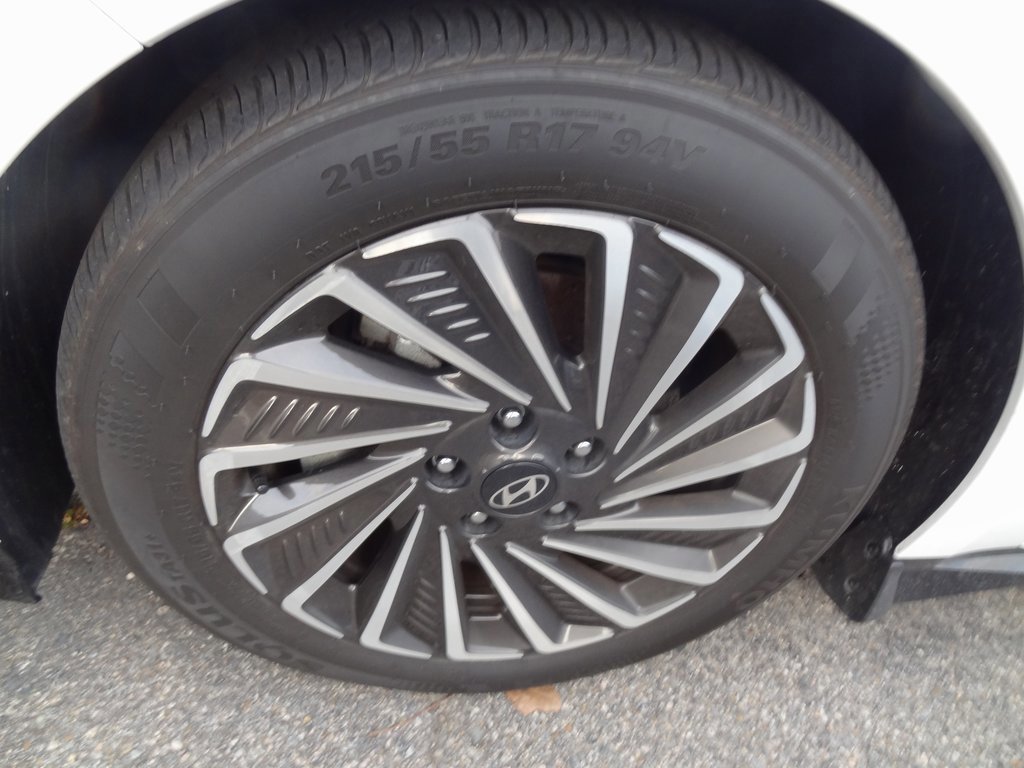 Used 2024 Hyundai Sonata Limited image 12