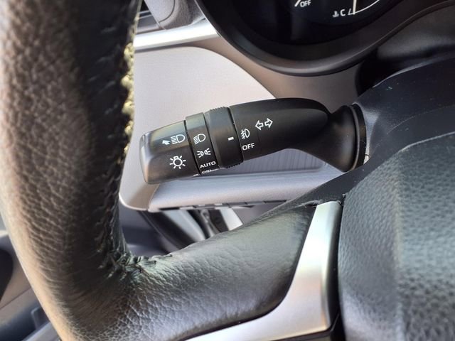 Used 2023 Toyota Sienna XLE w/ XLE Plus Package image 9