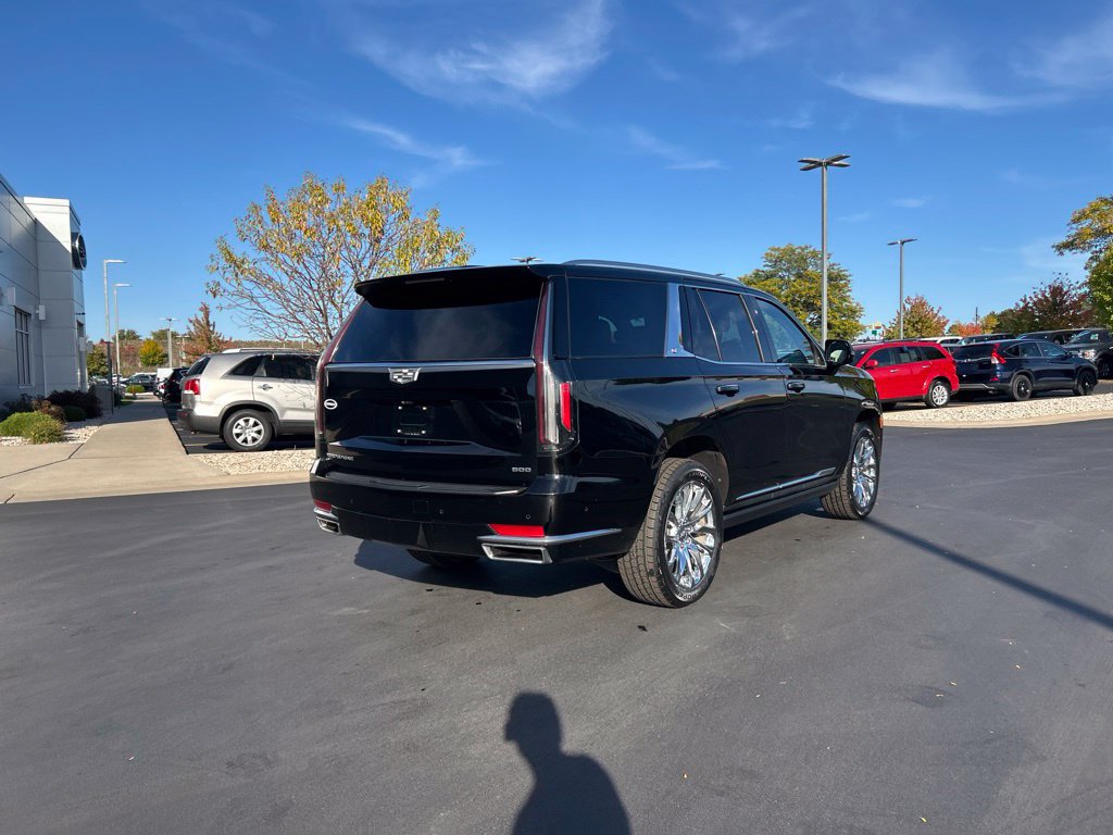 Used 2022 Cadillac Escalade Premium Luxury Platinum w/ LPO, Radiant Package AWD/4WD image 8