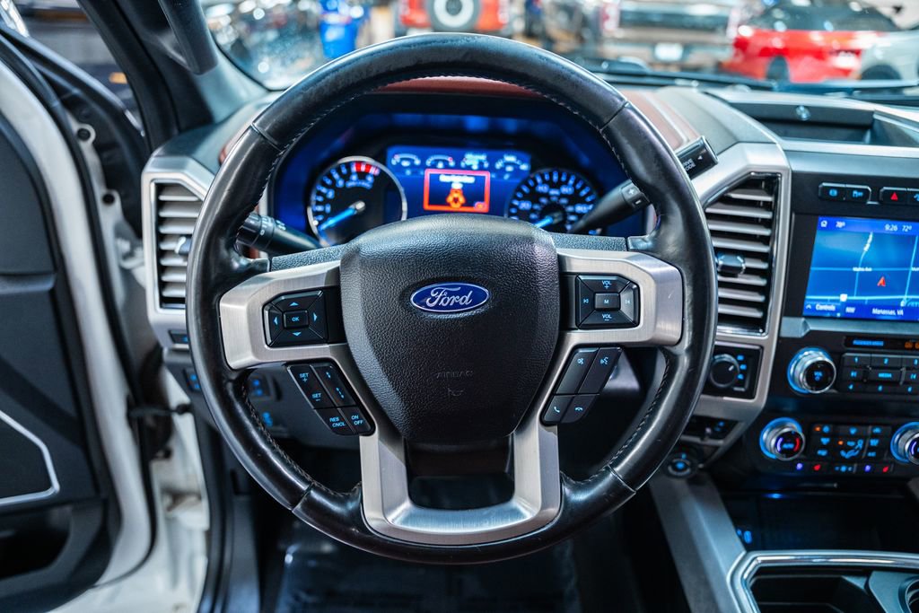 Certified 2020 Ford F350 Platinum w/ FX4 Off-Road Package image 40