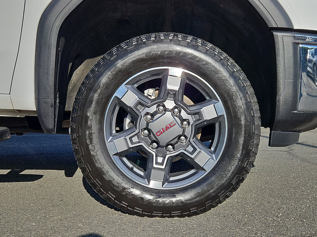 Used 2025 GMC Sierra 2500 SLE w/ SLE Value Package; AWD/4WD image 11