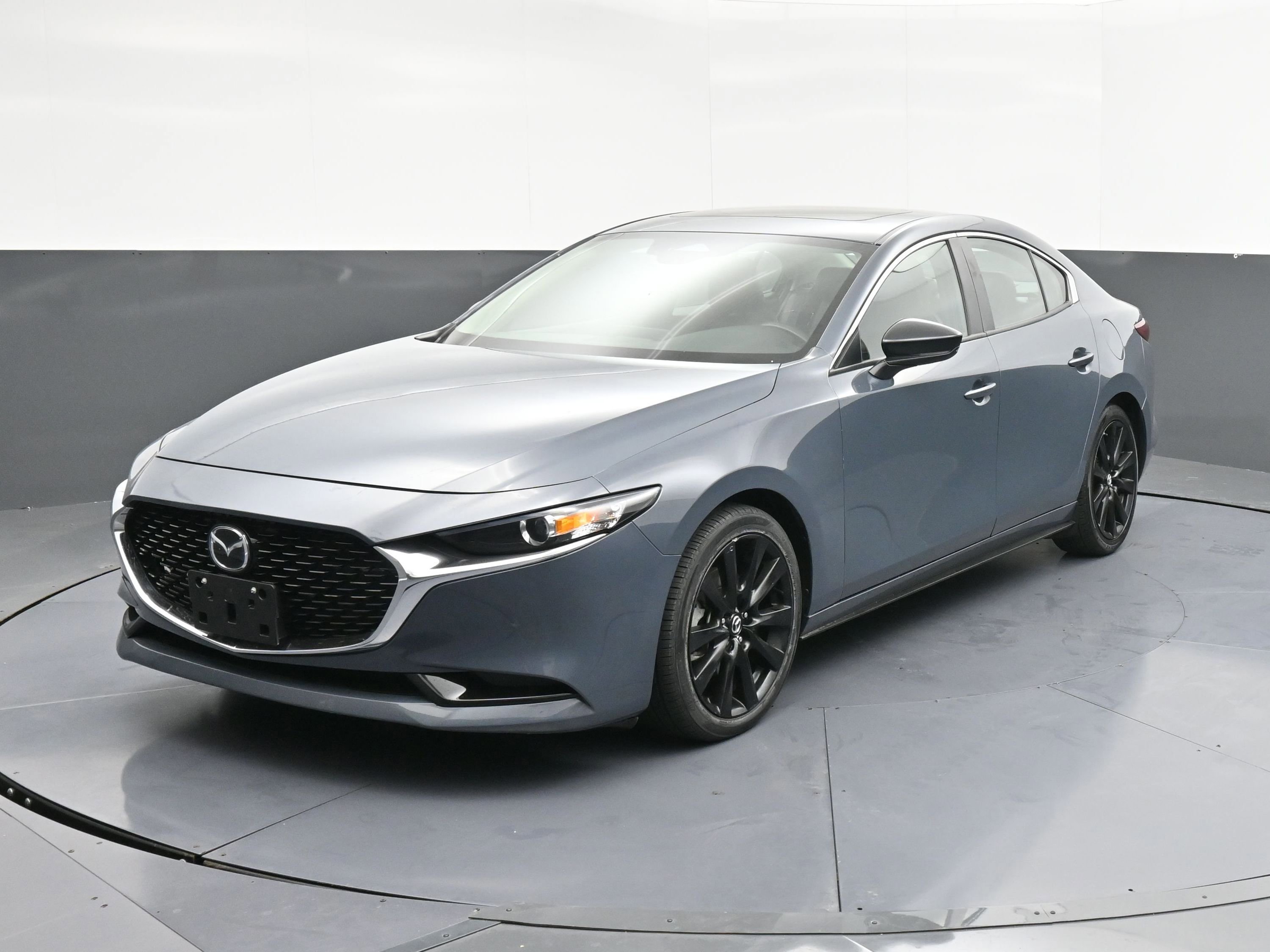 Used 2024 MAZDA MAZDA3 s image 2