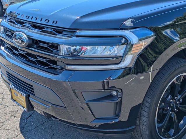 Certified 2023 Ford Expedition Limited AWD/4WD image 9