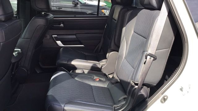 Used 2025 Toyota Sequoia Platinum image 16