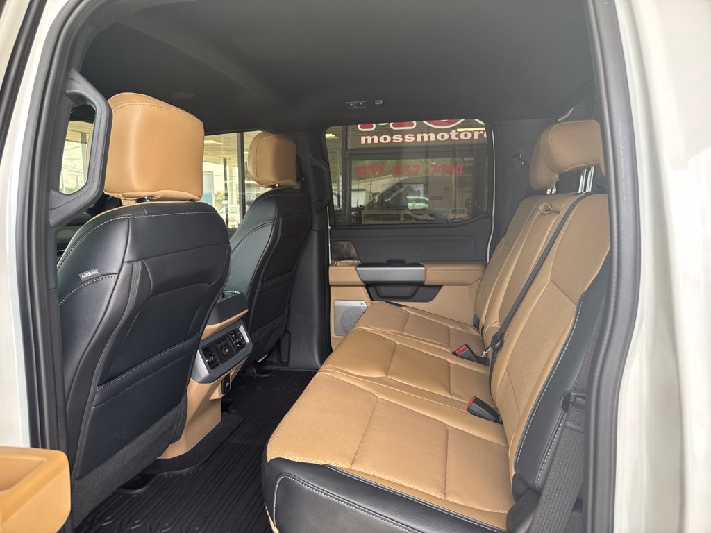 Certified 2025 Ford F250 Lariat w/ Lariat Ultimate Package AWD/4WD image 15