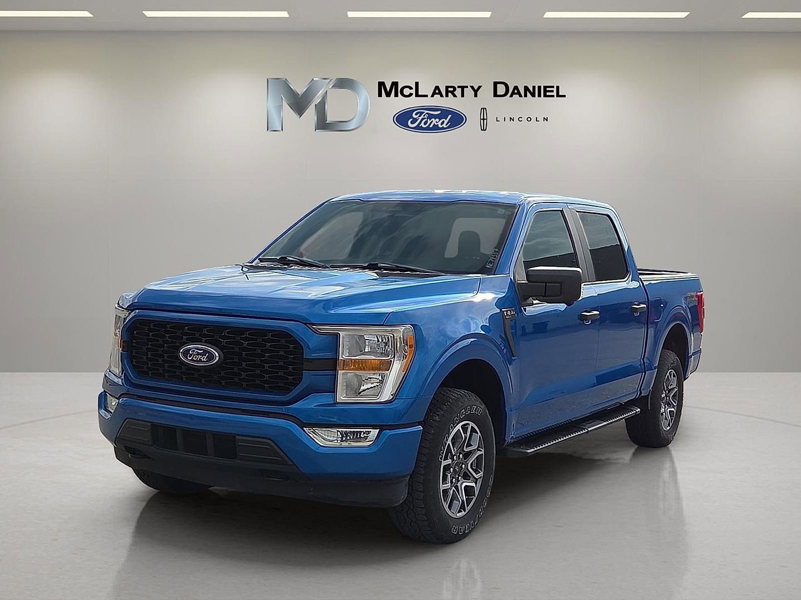 Certified 2021 Ford F150 XL w/ STX Appearance Package image 2