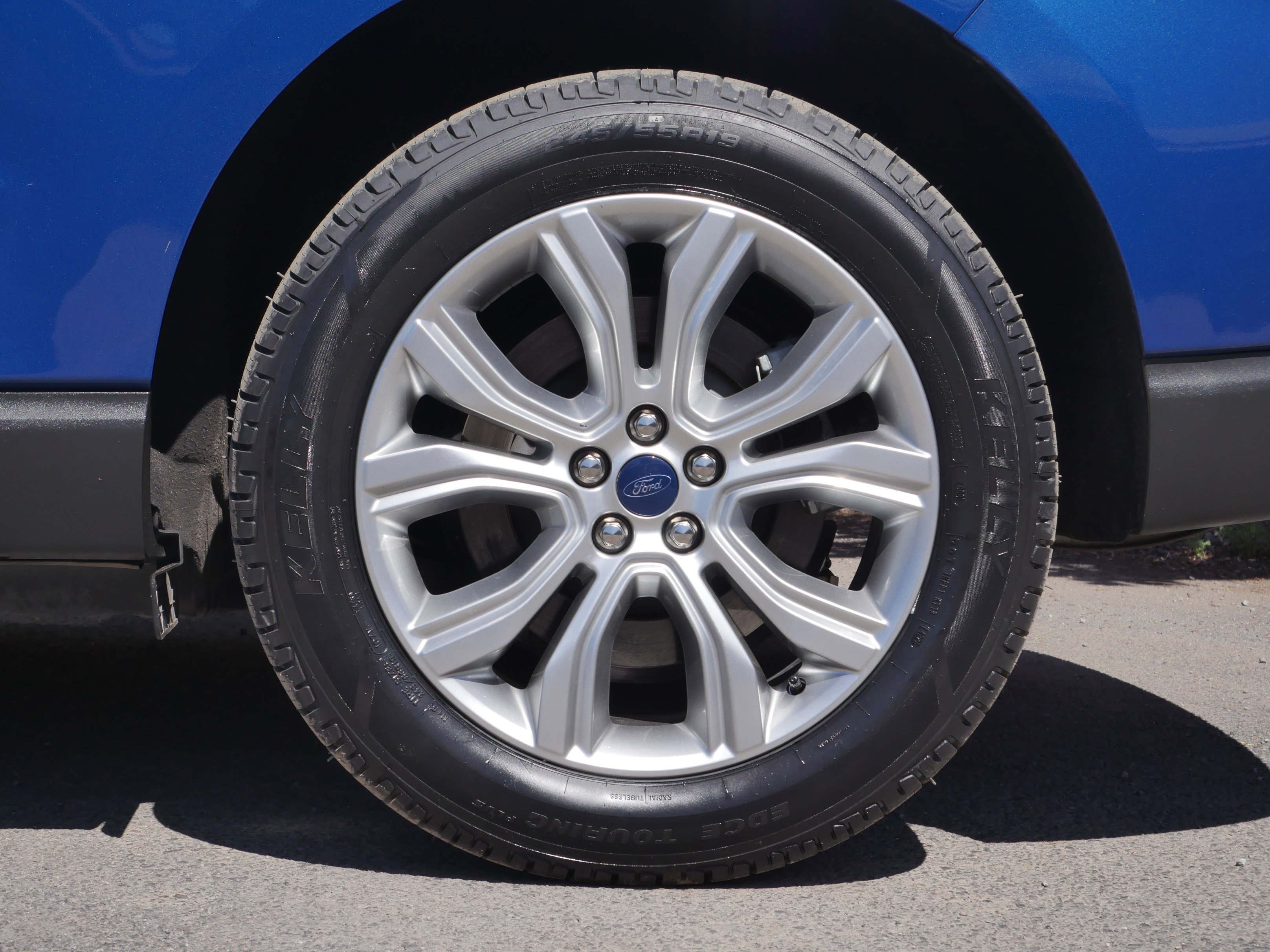 Certified 2022 Ford Edge Titanium w/ Equipment Group 301A AWD/4WD image 19
