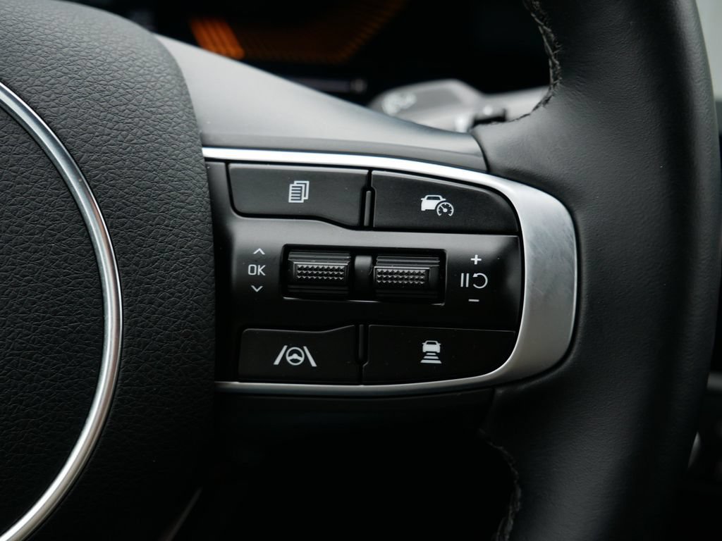 Used 2025 Kia K5 GT-Line AWD/4WD image 18