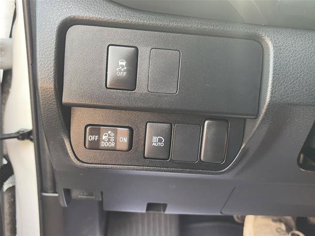 Used 2022 Toyota Tacoma SR5 w/ Technology Package AWD/4WD image 39