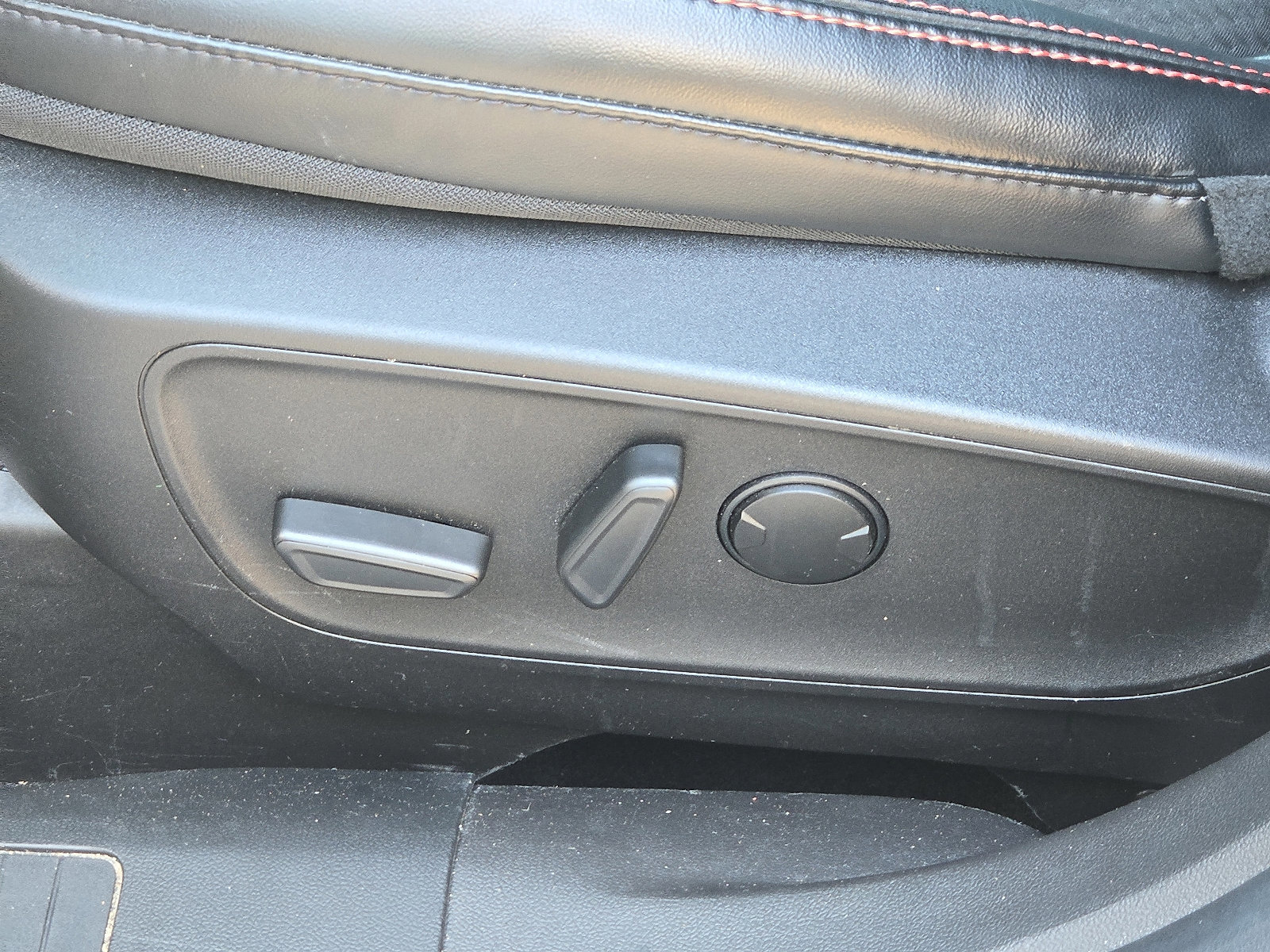 Certified 2023 Ford Escape ST-Line w/ Tech Pack #1 image 10