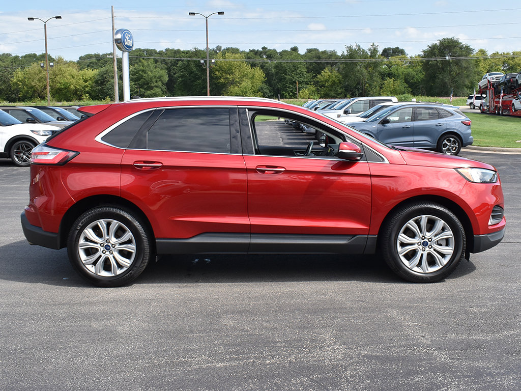 Certified 2022 Ford Edge Titanium AWD/4WD image 14