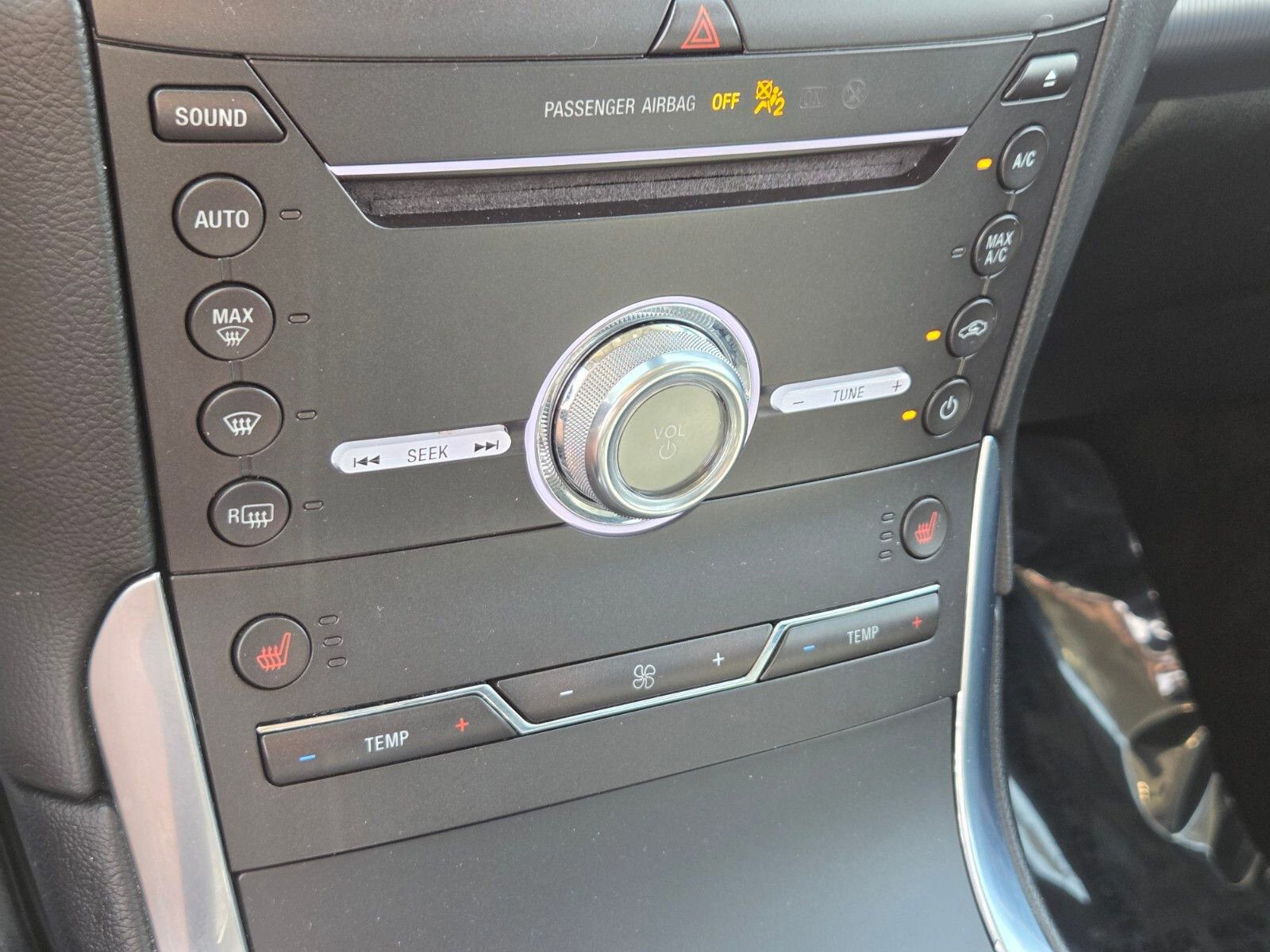 Certified 2019 Ford Edge Titanium AWD/4WD image 22