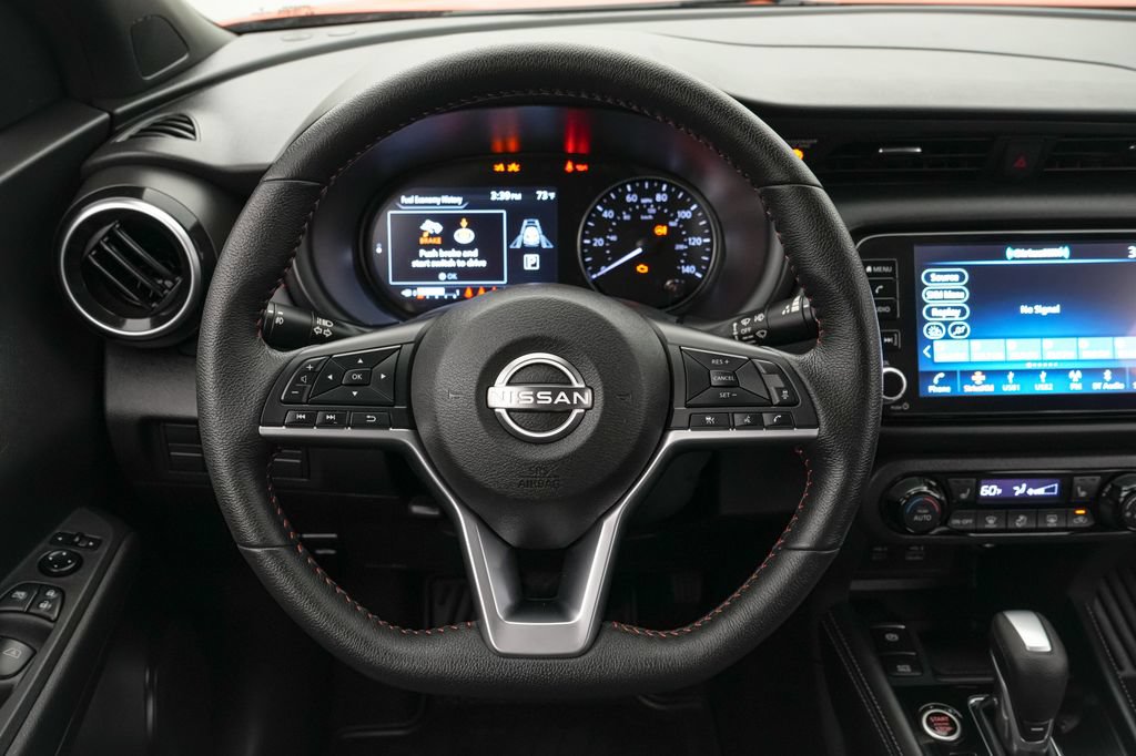 Used 2023 Nissan Kicks SR w/ SR Premium Package FWD image 14