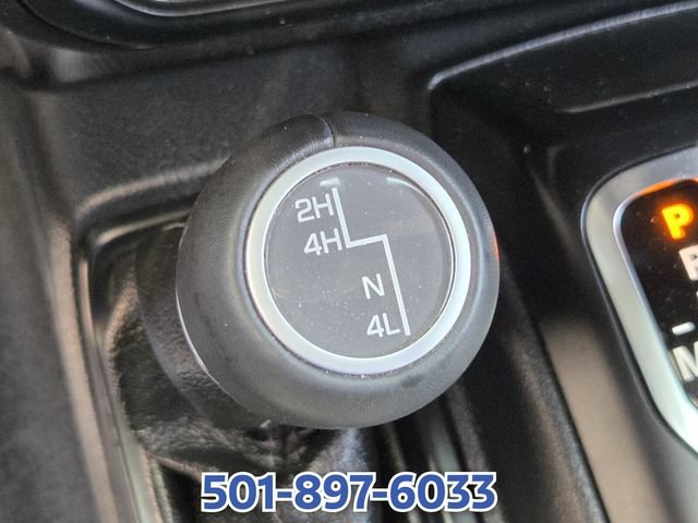 Used 2024 Jeep Wrangler Unlimited Sahara AWD/4WD image 21