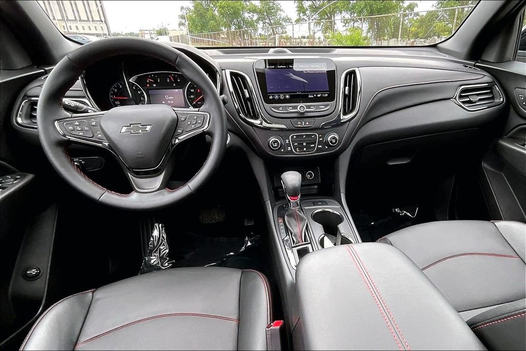 Used 2024 Chevrolet Equinox RS w/ RS Leather Package AWD/4WD image 14