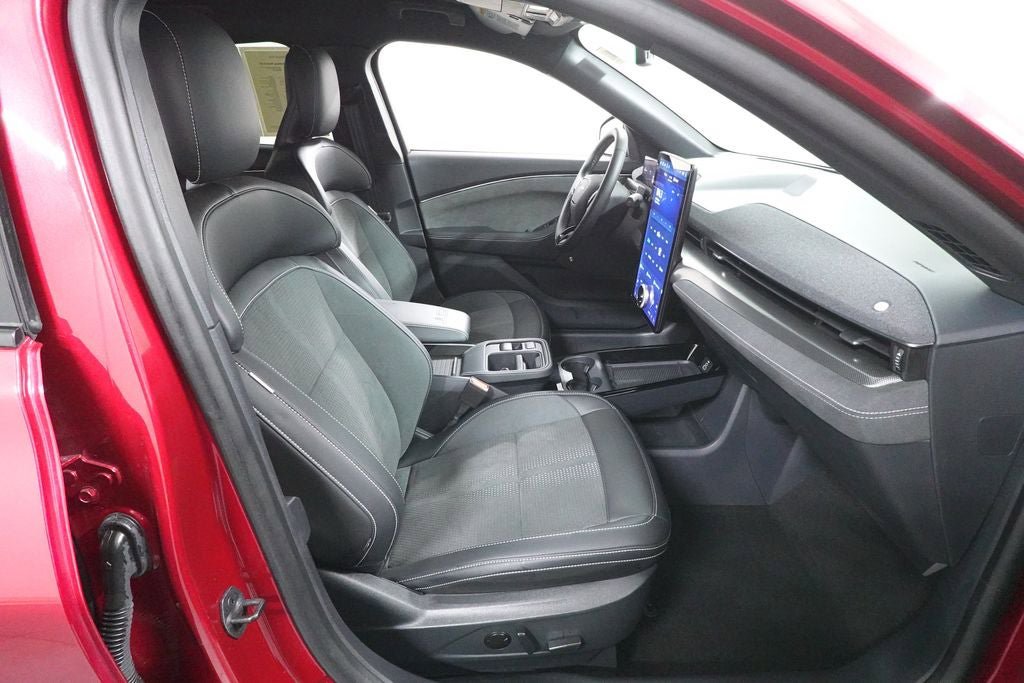 Certified 2025 Ford Mustang Mach-E GT AWD/4WD image 34