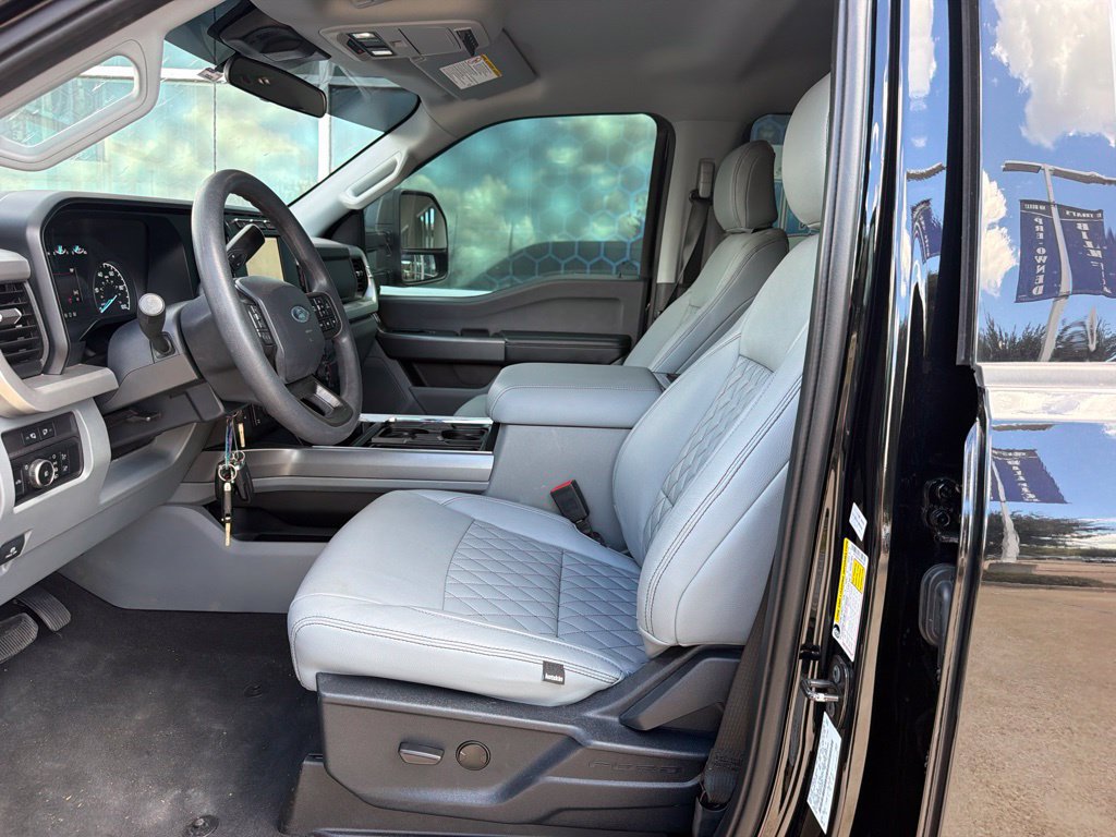 Certified 2024 Ford F250 XLT w/ FX4 Off-Road Package AWD/4WD image 9