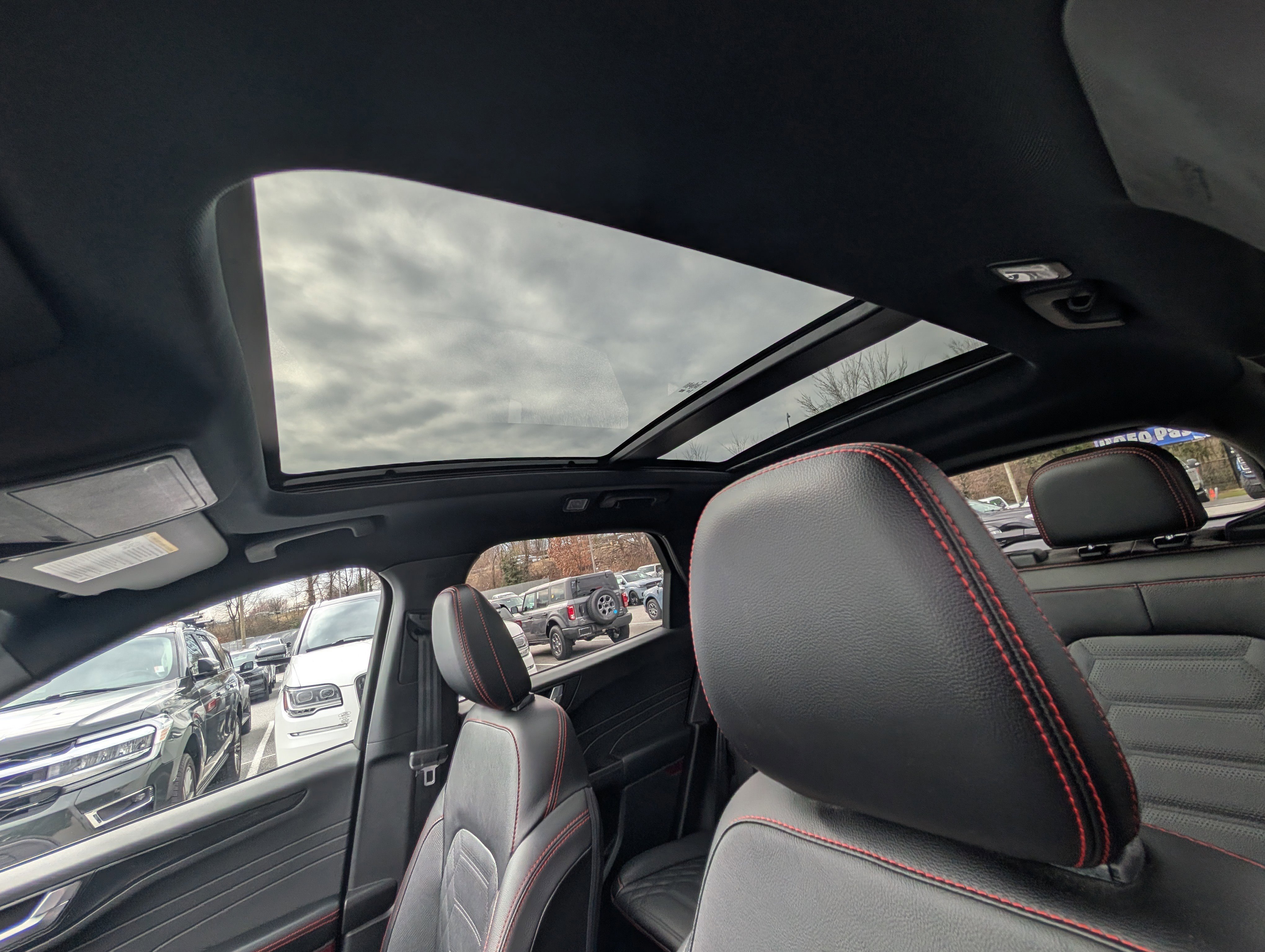 Certified 2023 Ford Escape ST-Line Elite w/ Premium Technology Package image 21