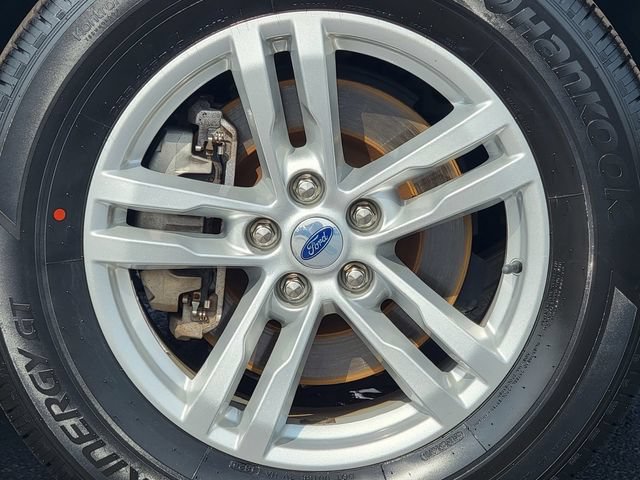 Certified 2023 Ford Explorer XLT w/ Equipment Group 202A AWD/4WD image 17