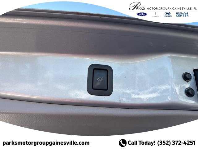 Used 2017 Toyota Highlander Limited image 15