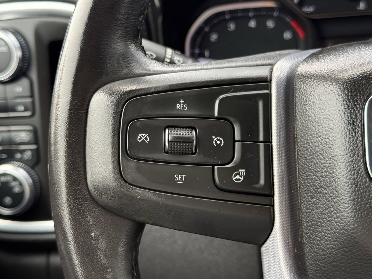 Used 2021 GMC Sierra 1500 Elevation w/ X31 Off-Road Package AWD/4WD image 13