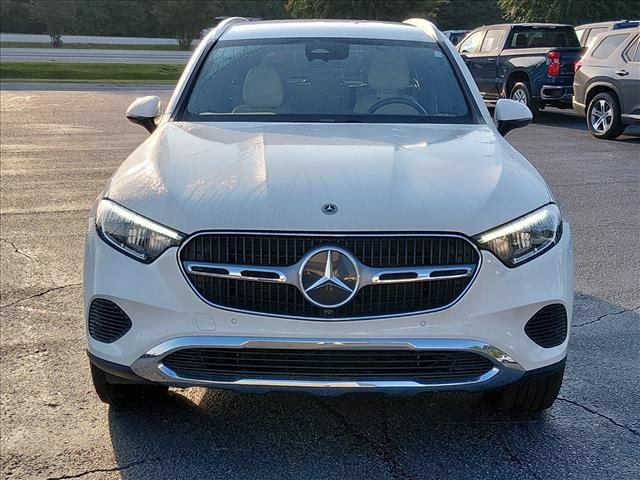 Used 2024 Mercedes-Benz GLC 300 4MATIC image 9