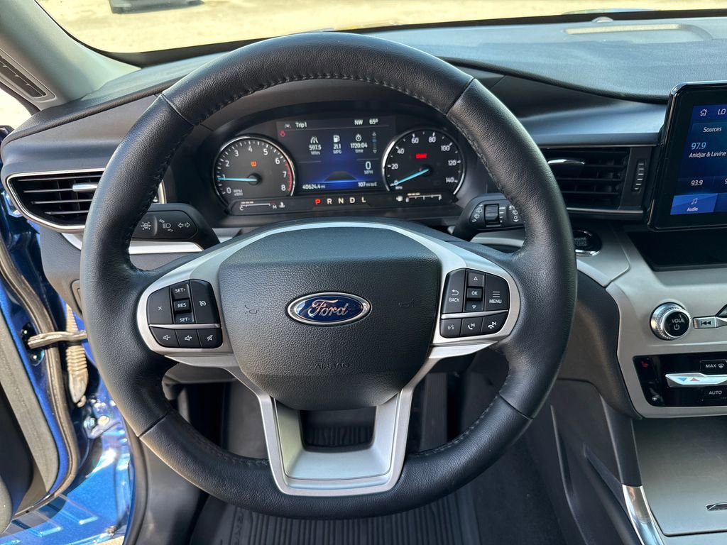 Certified 2022 Ford Explorer XLT w/ Equipment Group 202A AWD/4WD image 14